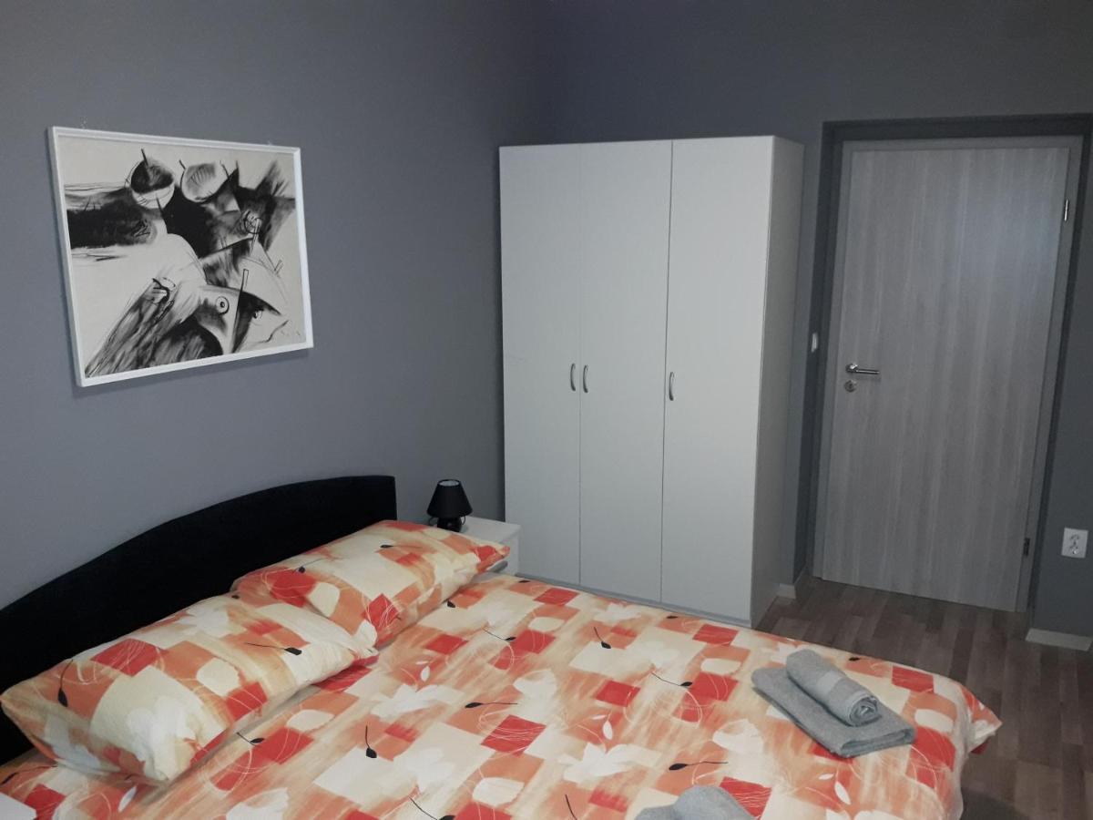 Apartments Vidulic 木洛希尼 外观 照片