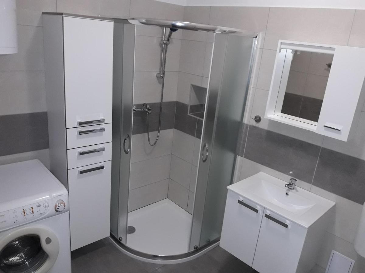 Apartments Vidulic 木洛希尼 外观 照片
