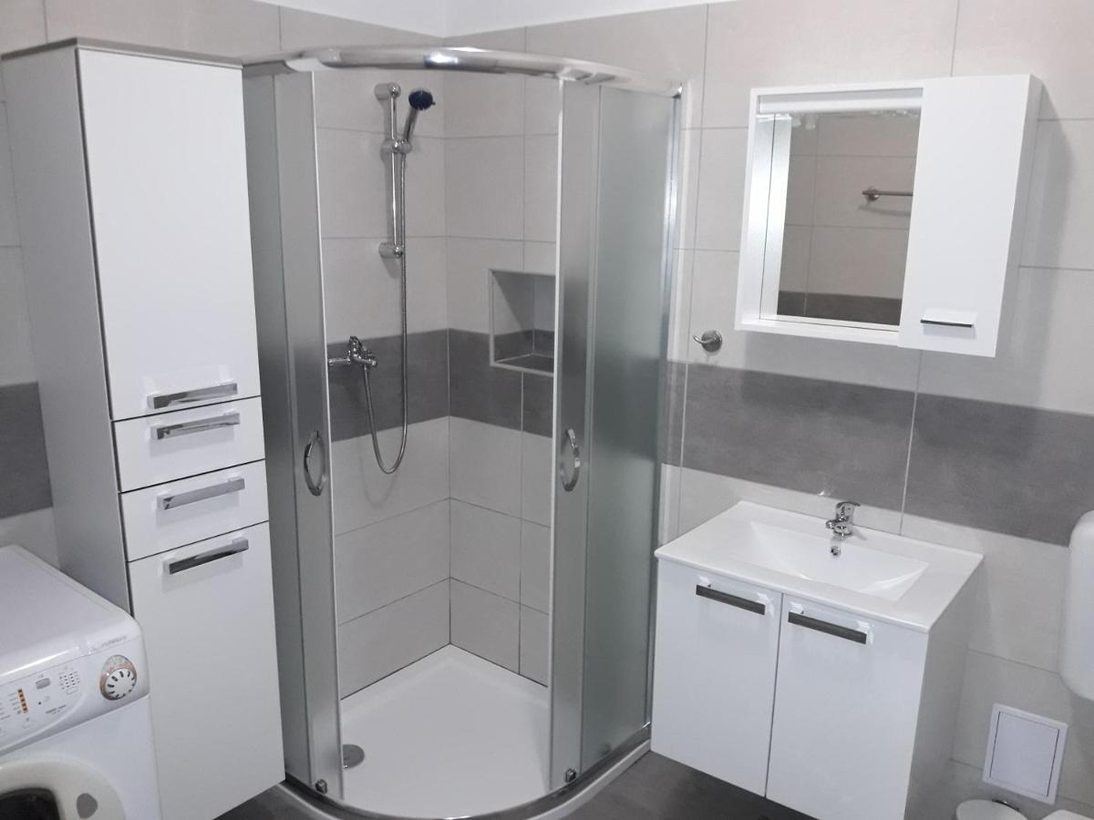 Apartments Vidulic 木洛希尼 外观 照片